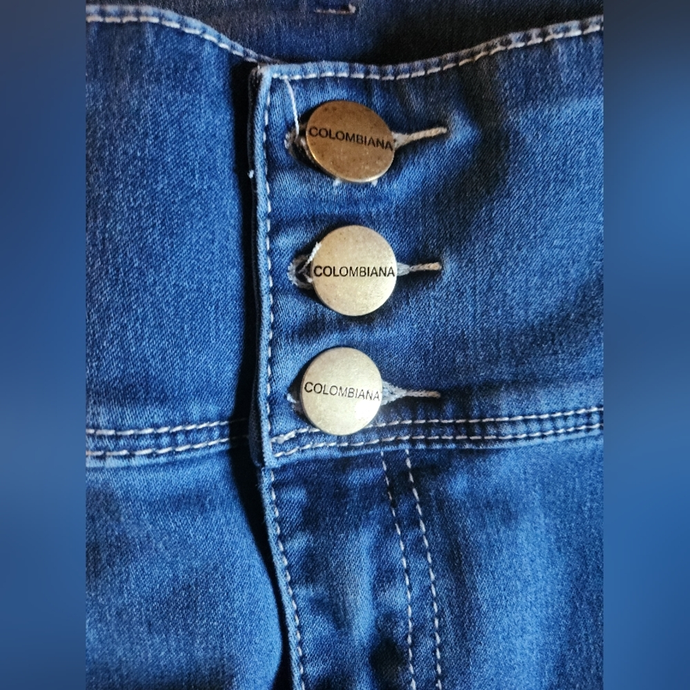 Colombiana stretchy skinny jeans